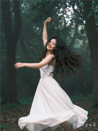 美女五